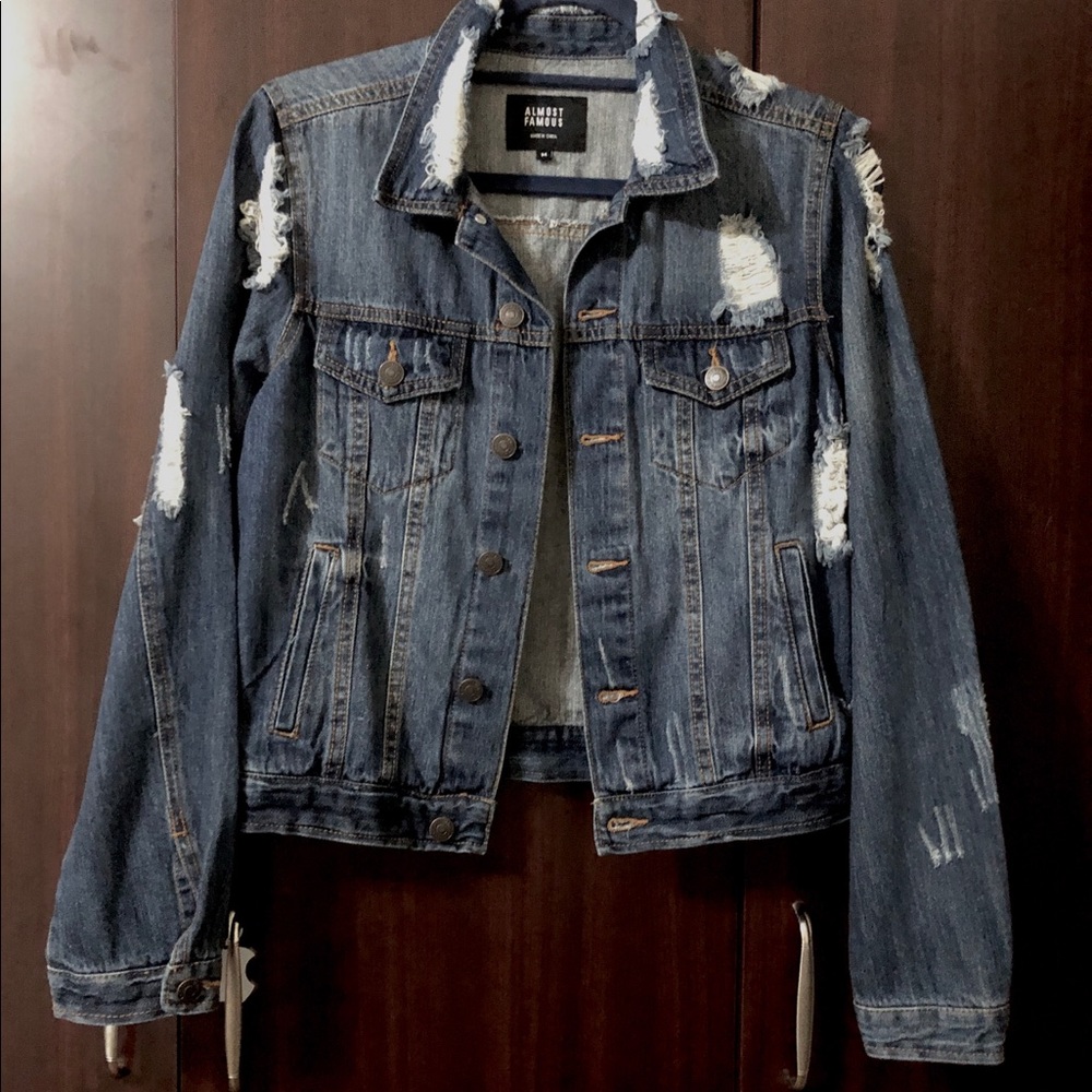 Cool 😎 Jeans Ripped Jacket - Picture 2 of 8